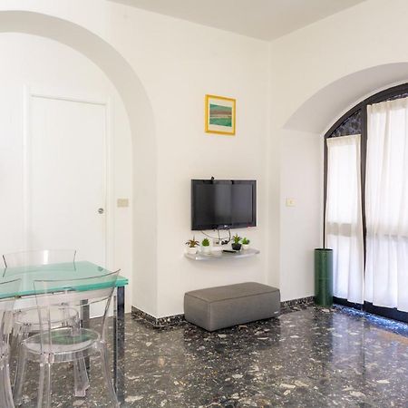 Bnbutler - Vigevano, 13 - A Due Passi Dalla Darsena Apartment Milan Bagian luar foto